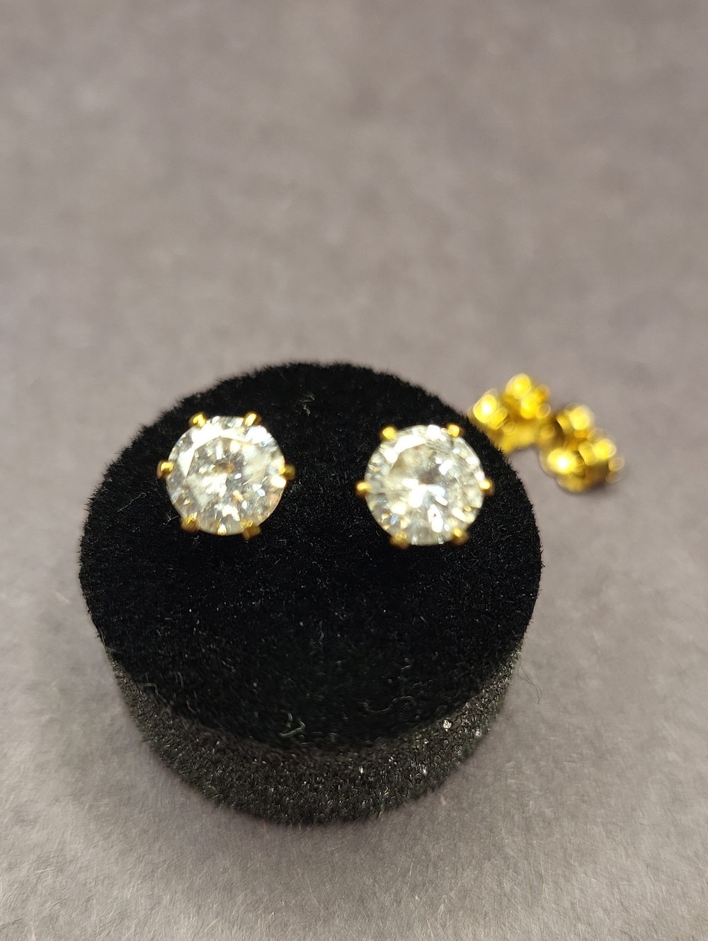 Classic Gold-Plated 6mm Round Crystal Stud Earrings